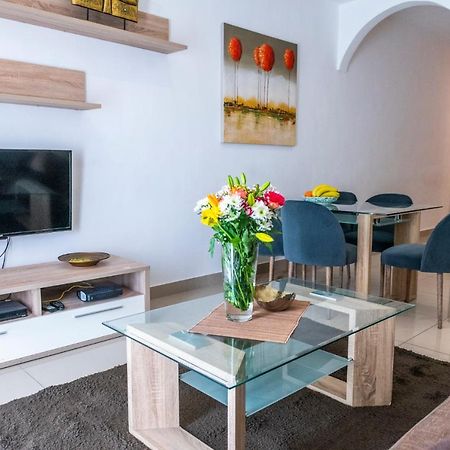Rua Cosy Apartment Сліма Екстер'єр фото