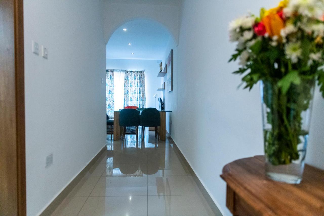 Rua Cosy Apartment Сліма Екстер'єр фото